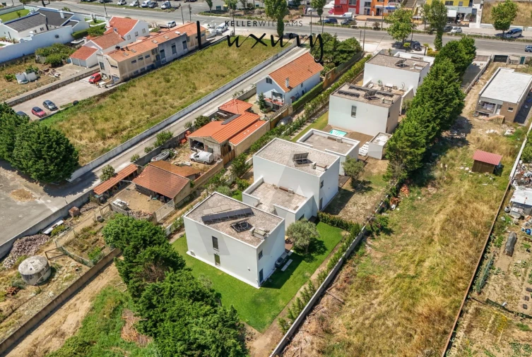 Moradia T3 para Venda em Santa Maria e São Miguel, São Martinho, São Pedro Penaferrim Foto 44