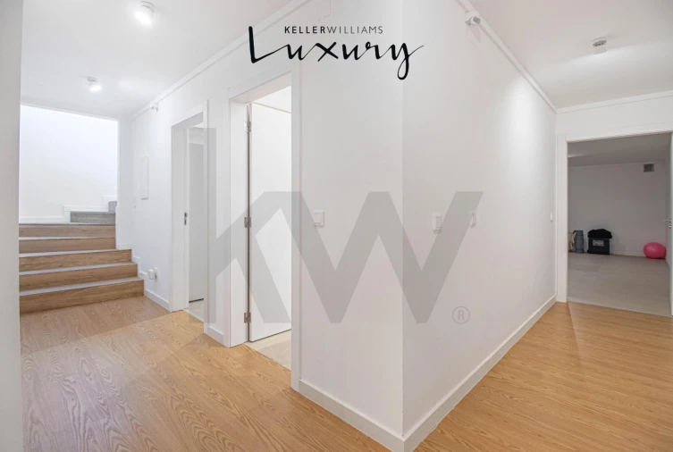 Moradia T3 para Venda em Santa Maria e São Miguel, São Martinho, São Pedro Penaferrim Foto 25