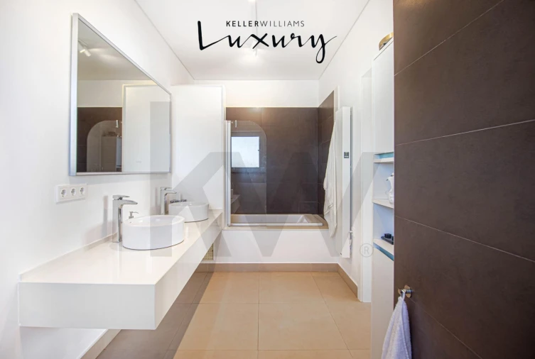 Moradia T3 para Venda em Santa Maria e São Miguel, São Martinho, São Pedro Penaferrim Foto 17