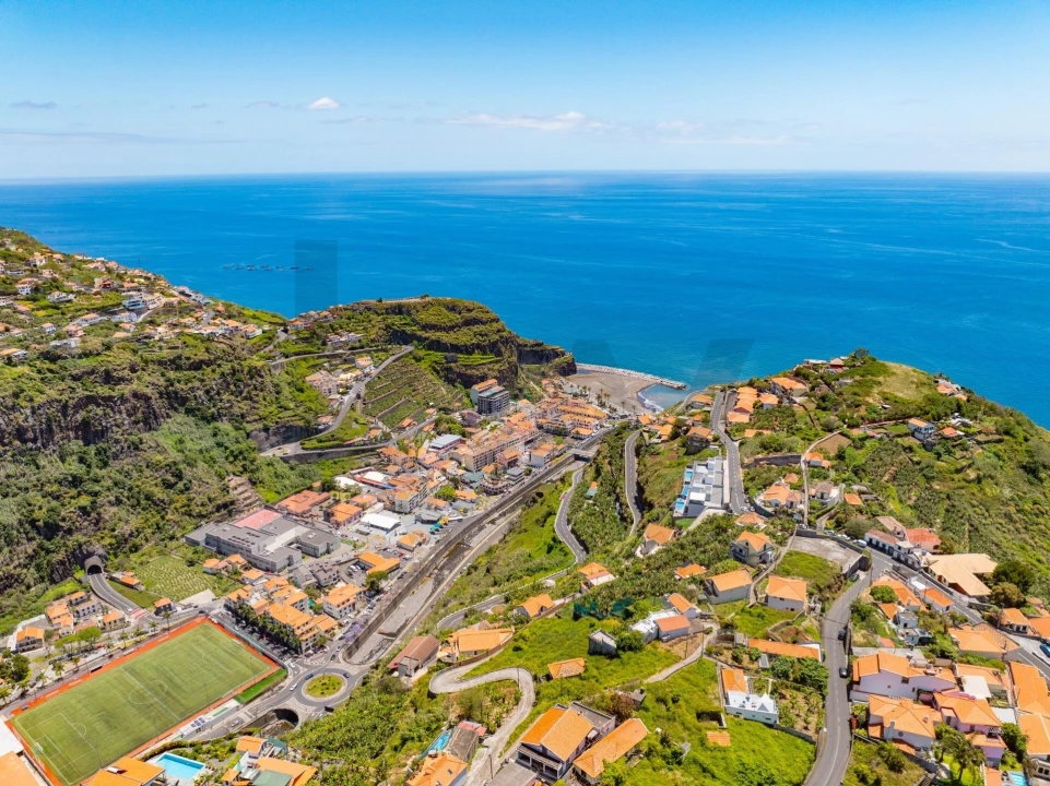 Terreno para Venda em Ribeira Brava Foto 13