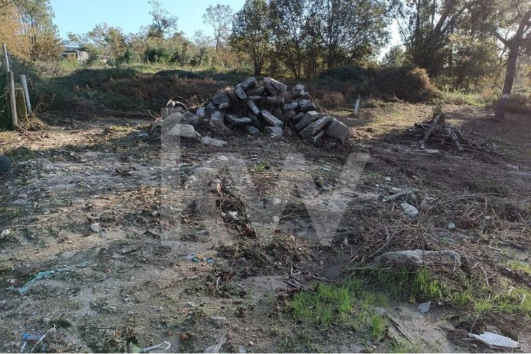 Terreno para Venda em Vila de Prado Foto 14