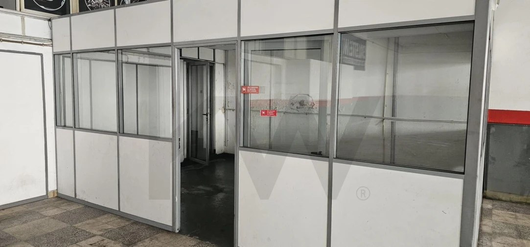 Armazém para Venda em Amora Foto 6