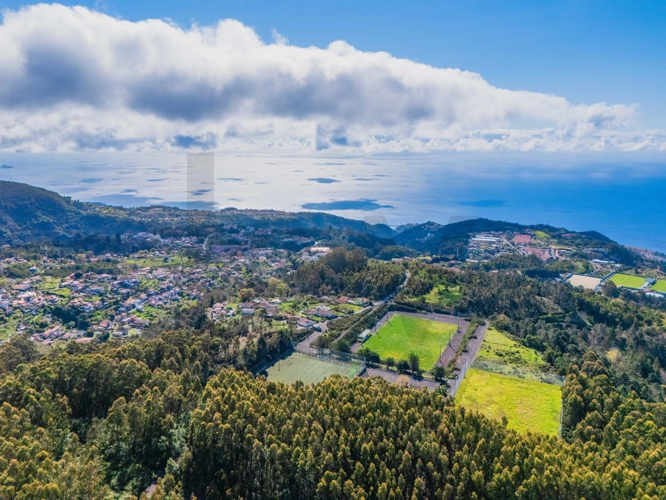 Terreno para Venda em Camacha Foto 13