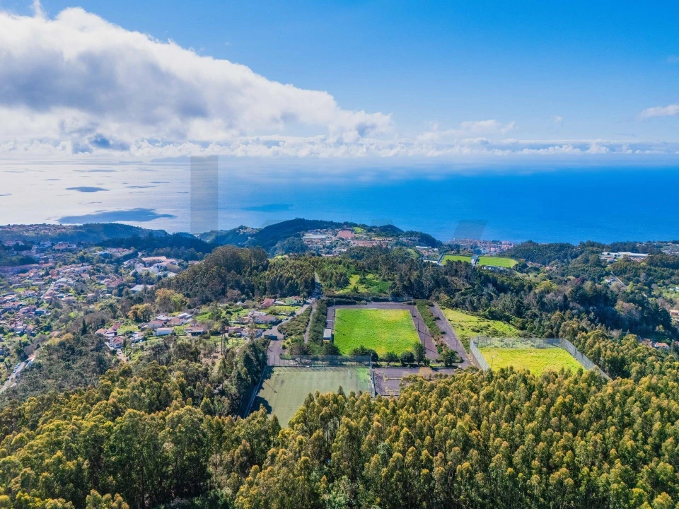 Terreno para Venda em Camacha Foto 12