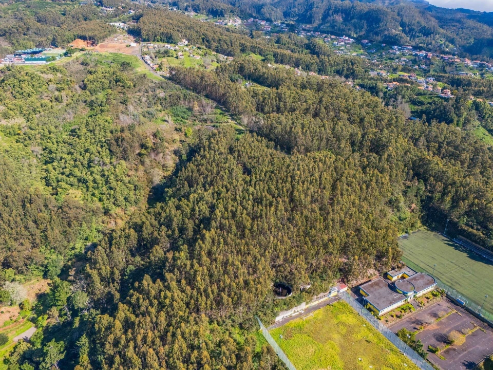 Terreno para Venda em Camacha Foto 4