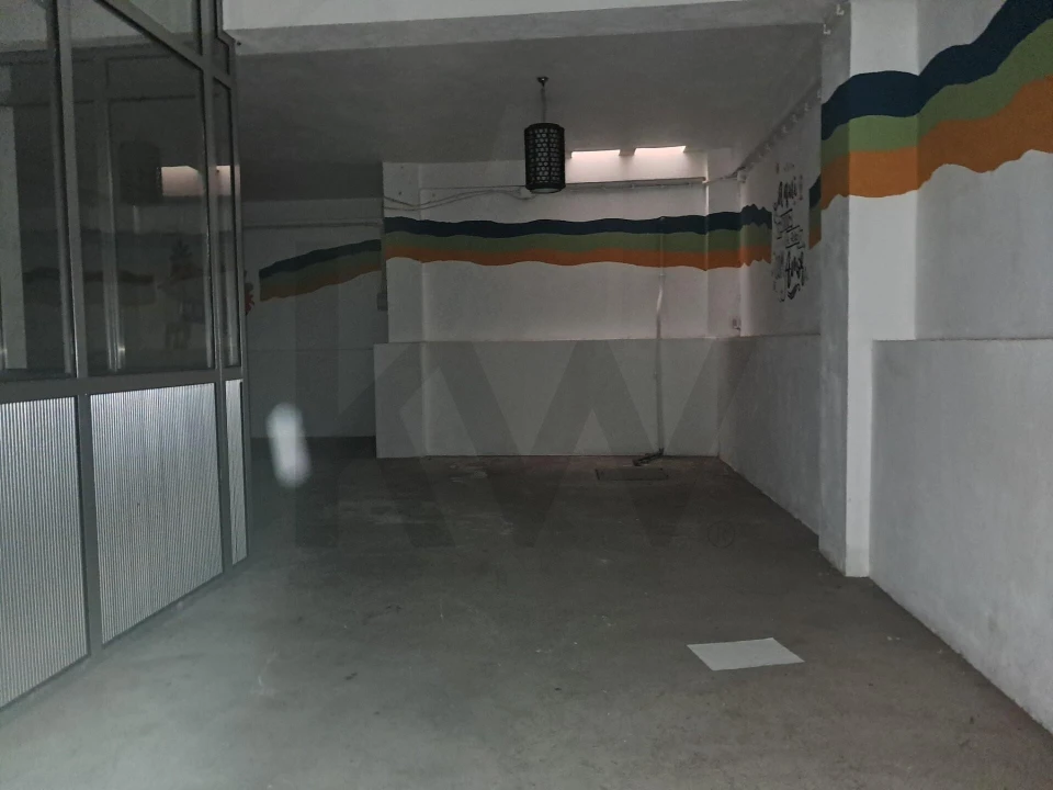 Loja para Venda em Almeirim Foto 18