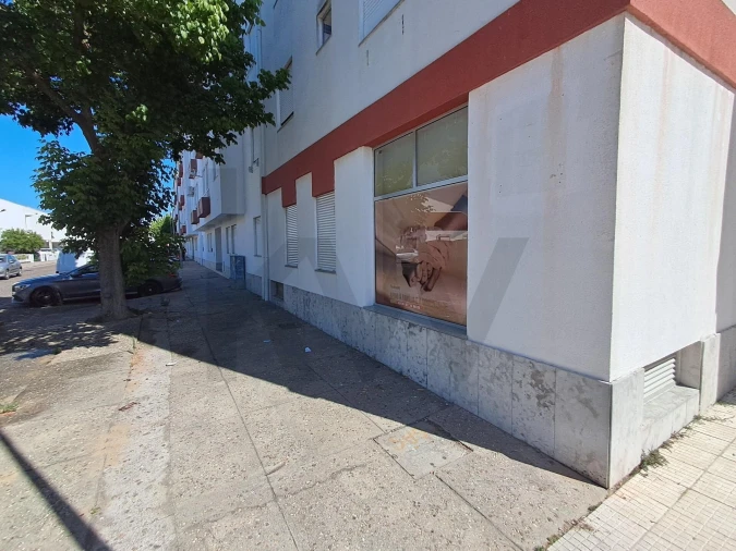 Loja para Venda em Almeirim Foto 12