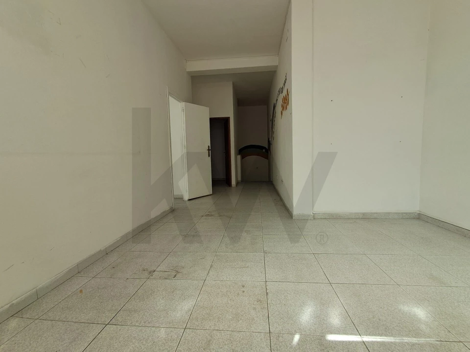 Loja para Venda em Almeirim Foto 4