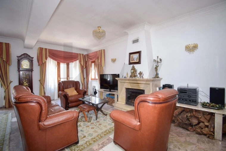 Moradia T3 para Venda em Camarate, Unhos e Apelação Foto 2