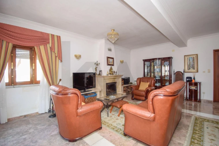 Moradia T3 para Venda em Camarate, Unhos e Apelação Foto 5