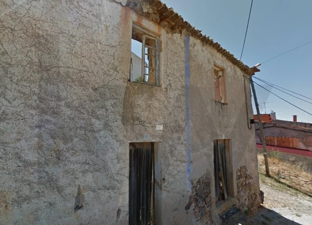 Moradia T4 para Venda em Salgueiro do Campo Foto 3