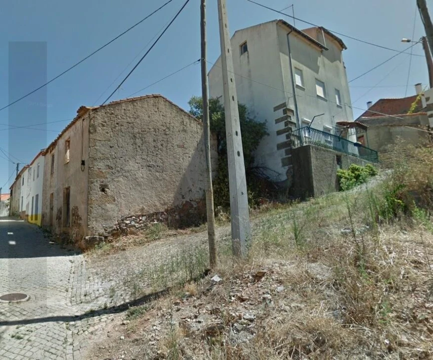 Moradia T4 para Venda em Salgueiro do Campo Foto 2