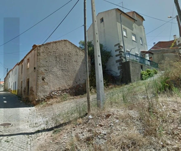 Moradia T4 para Venda em Salgueiro do Campo Foto 2