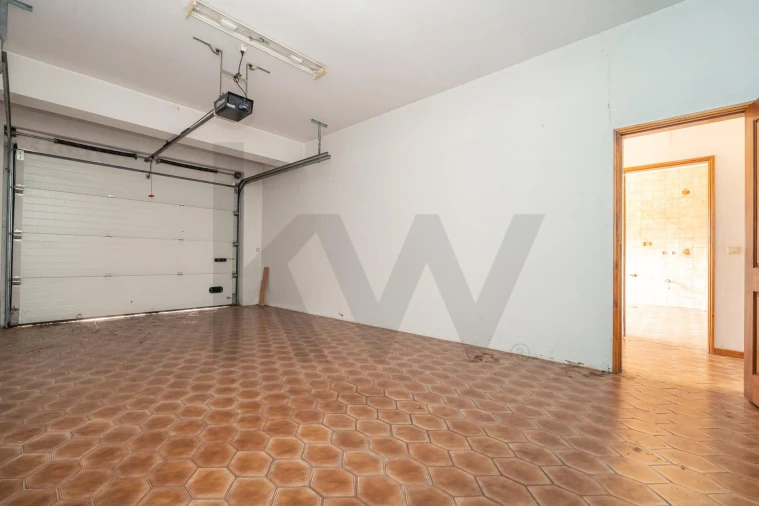 Moradia T5 para Venda em Trouxemil e Torre de Vilela Foto 29