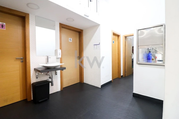 Loja para Venda em Loures Foto 10