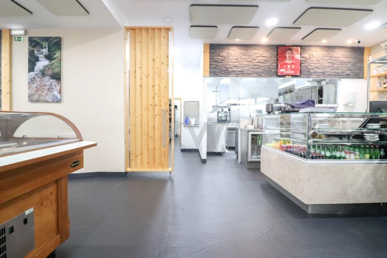 Loja para Venda em Loures Foto 3