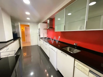 Apartamento T3 para Arrendamento em Avenidas Novas