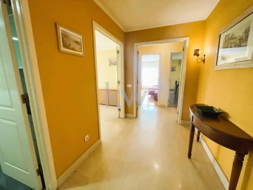 Apartamento T3 para Arrendamento em Avenidas Novas