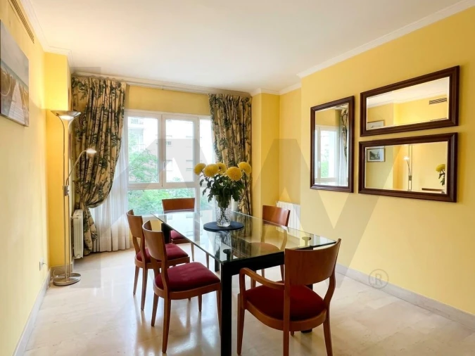 Apartamento T3 para Arrendamento em Avenidas Novas Foto 3