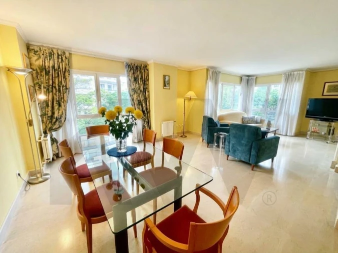 Apartamento T3 para Arrendamento em Avenidas Novas Foto 7