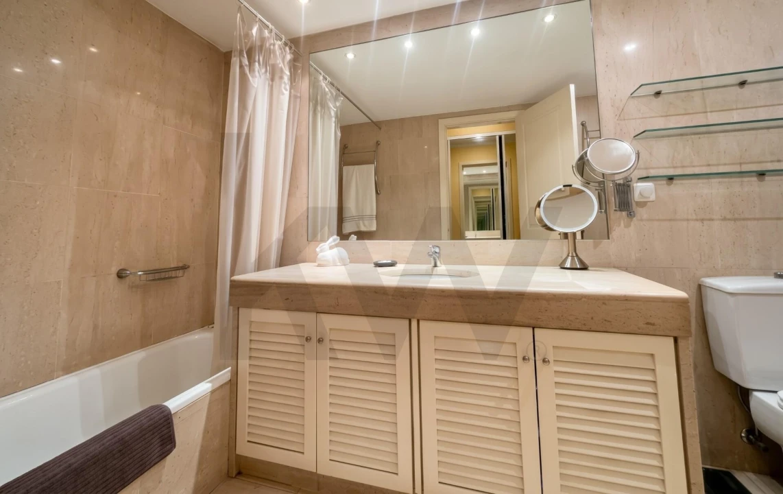 Apartamento T3 para Arrendamento em Avenidas Novas Foto 27