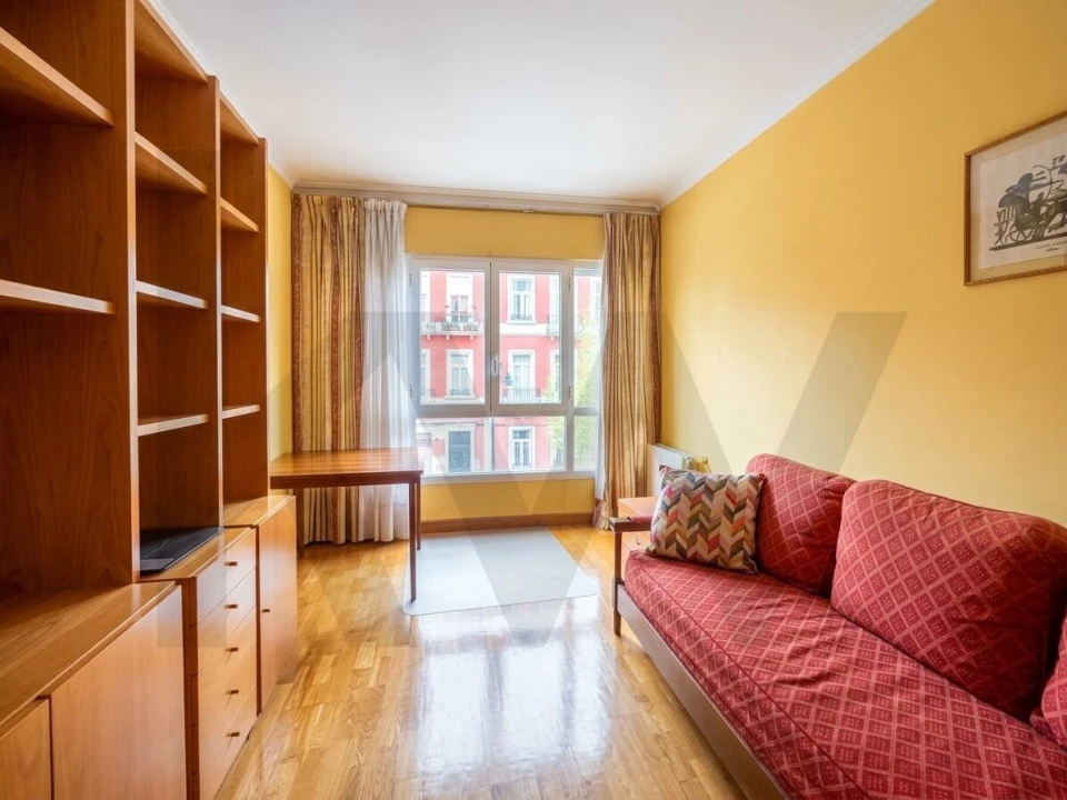 Apartamento T3 para Arrendamento em Avenidas Novas Foto 13