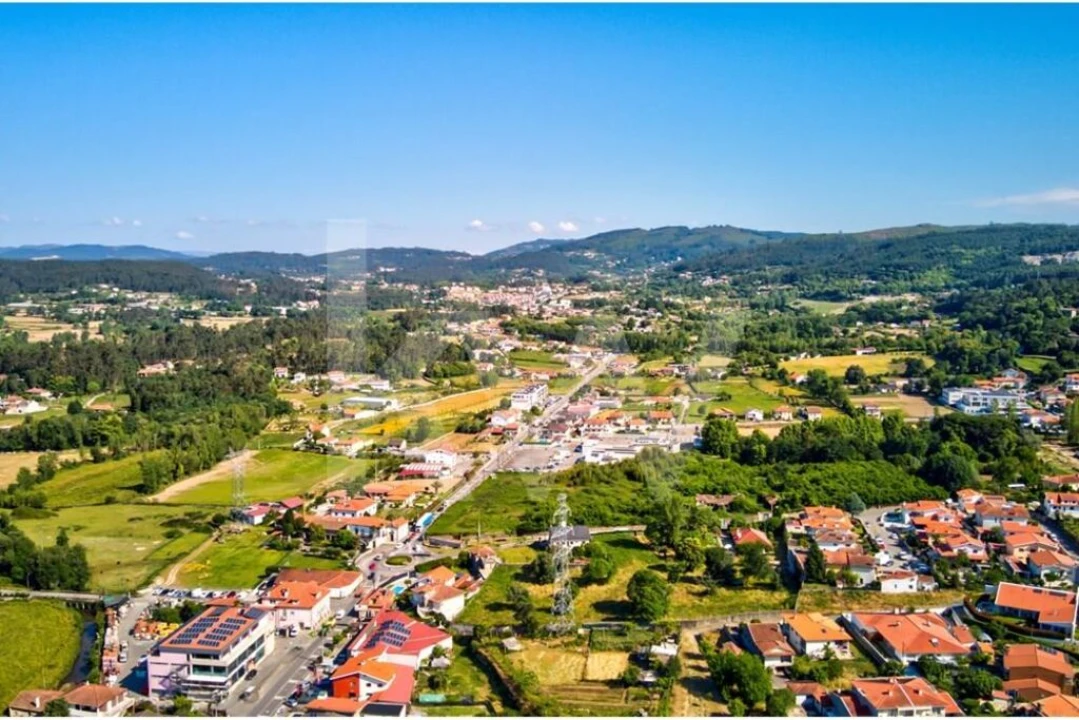 Moradia T4 para Venda em Vila de Prado Foto 33