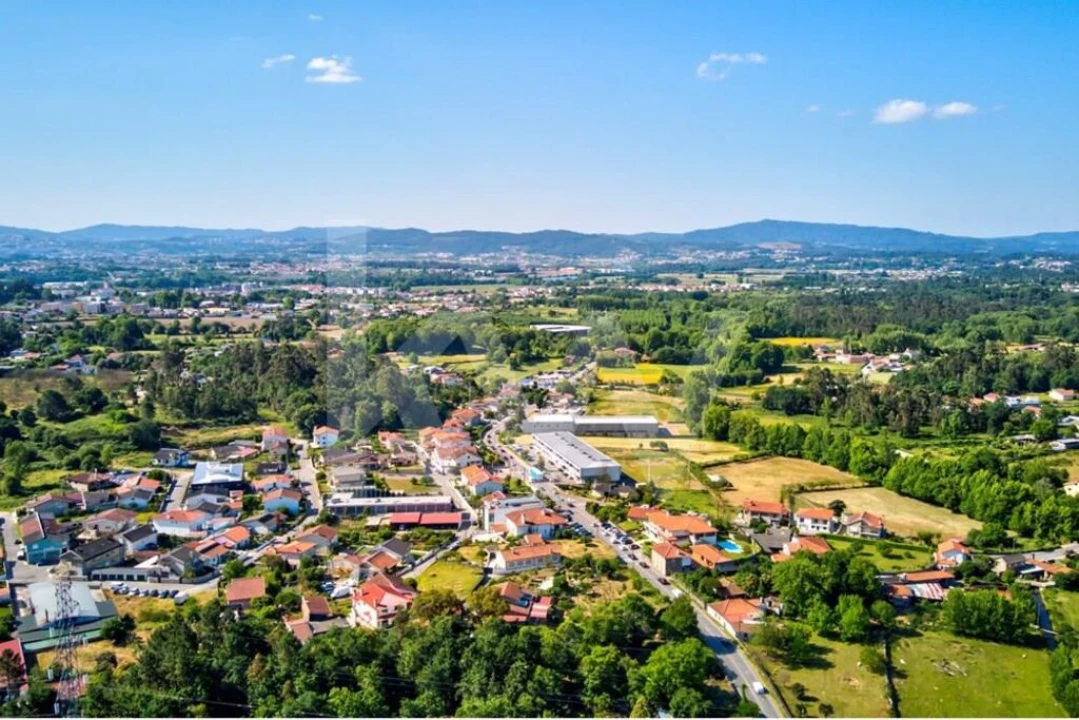 Moradia T4 para Venda em Vila de Prado Foto 30