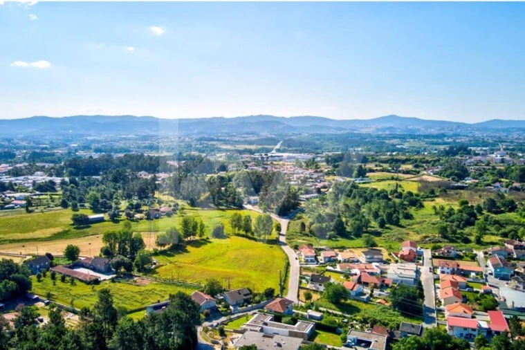 Moradia T4 para Venda em Vila de Prado Foto 28