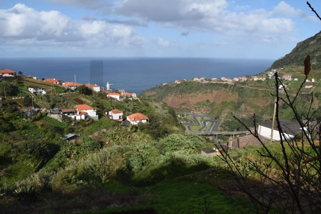Terreno para Venda em São Roque do Faial Foto 10