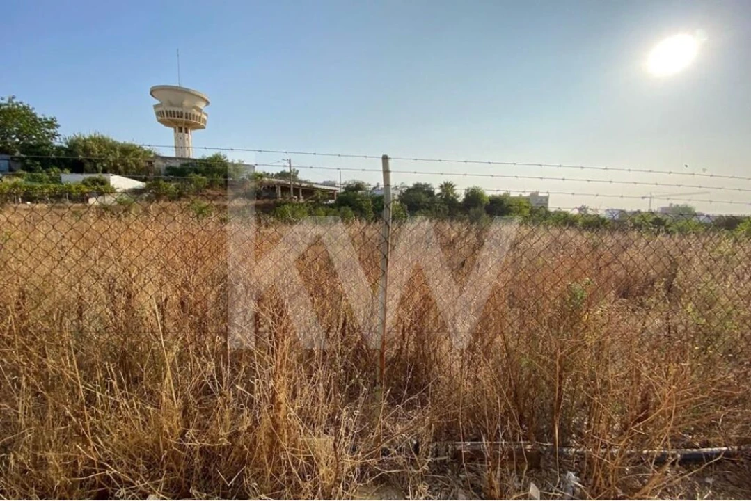 Terreno para Venda em Faro (Sé e São Pedro) Foto 5
