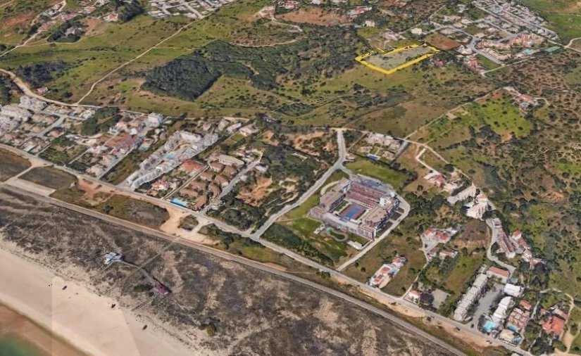 Terreno para Venda em Lagos (São Sebastião e Santa Maria) Foto 2