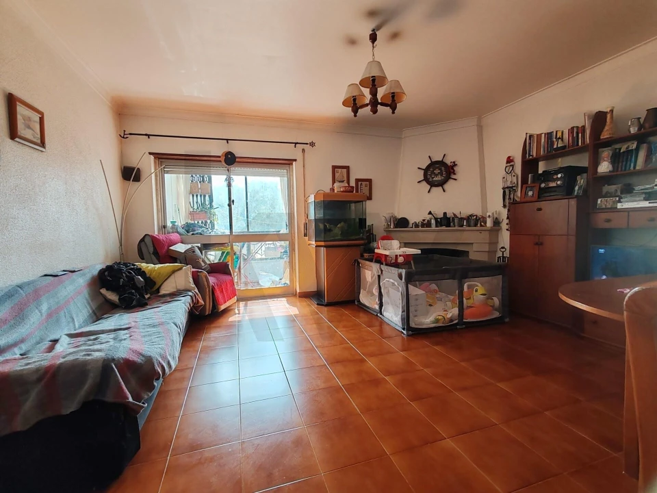 Apartamento T3 para Venda em Alcabideche Foto 1