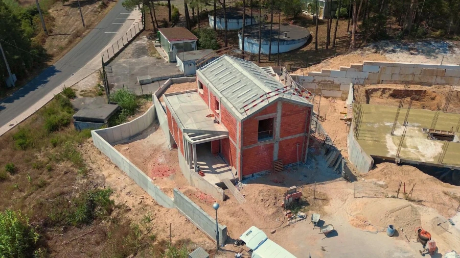 Moradia T4 para Venda em Santa Maria, São Pedro e Sobral da Lagoa Foto 11
