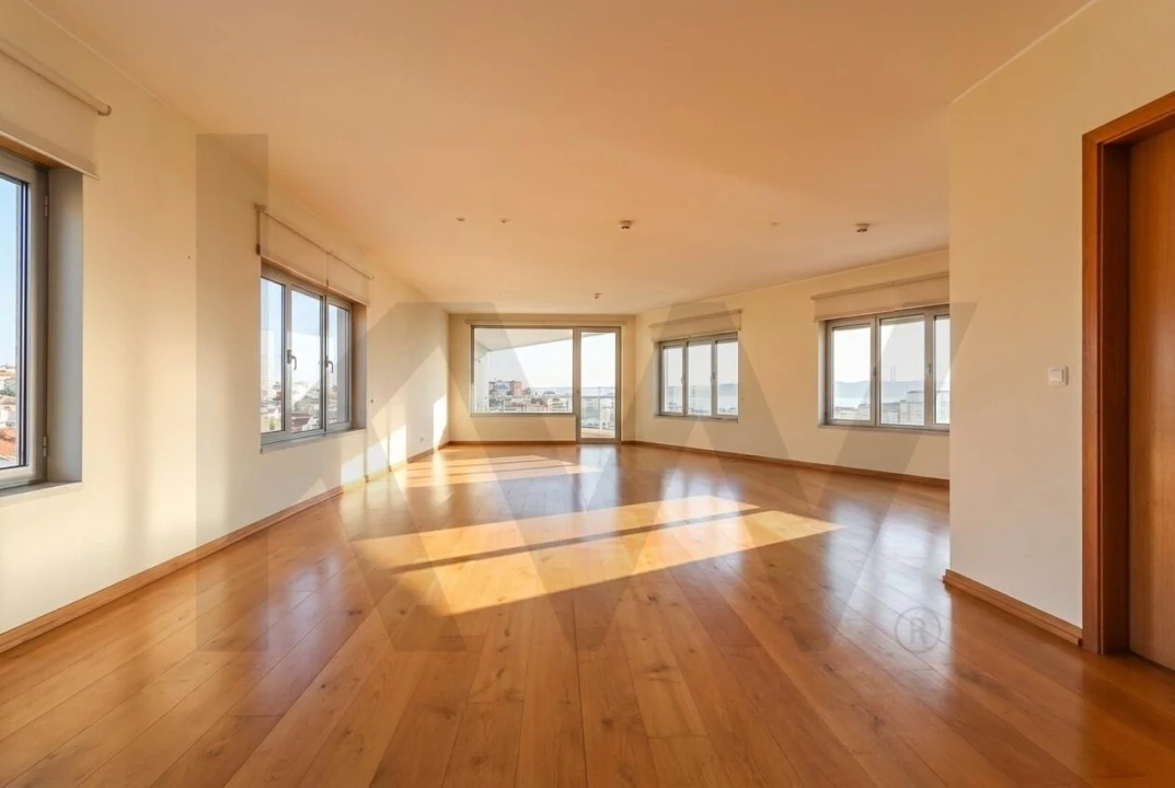 Apartamento T3 para Venda em Olivais Foto 2