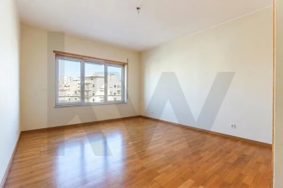 Apartamento T3 para Venda em Olivais
