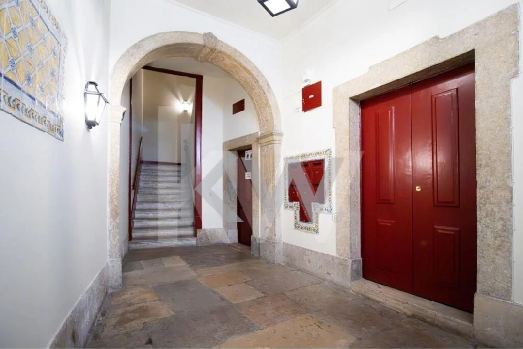 Apartamento T4 para Arrendamento em Misericórdia Foto 21