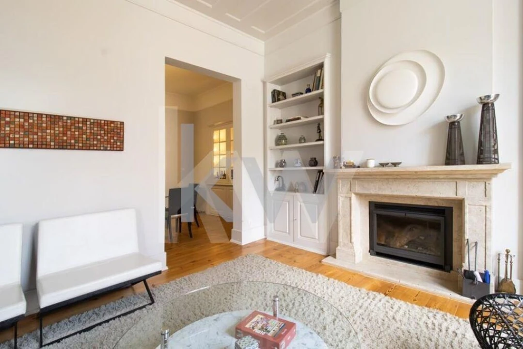 Apartamento T4 para Arrendamento em Misericórdia Foto 3