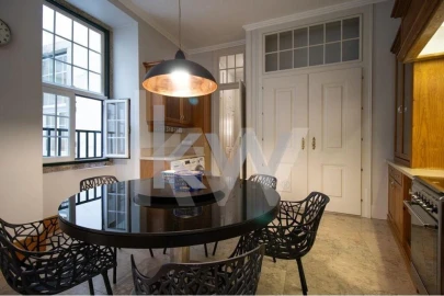 Apartamento T4 para Arrendamento em Misericórdia