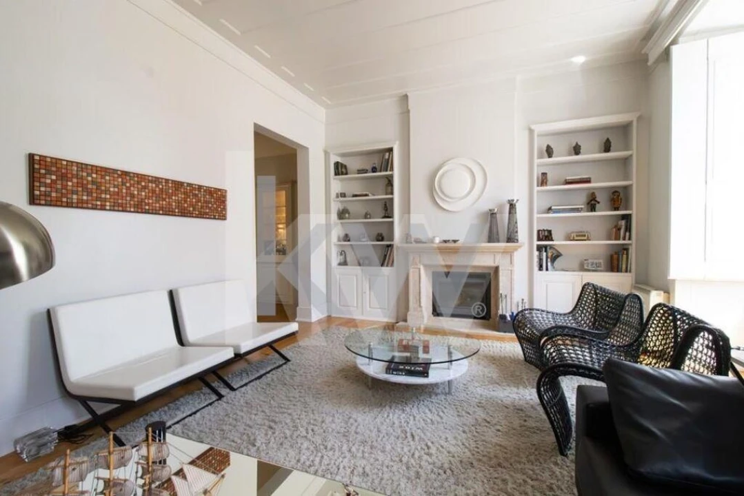 Apartamento T4 para Arrendamento em Misericórdia Foto 2