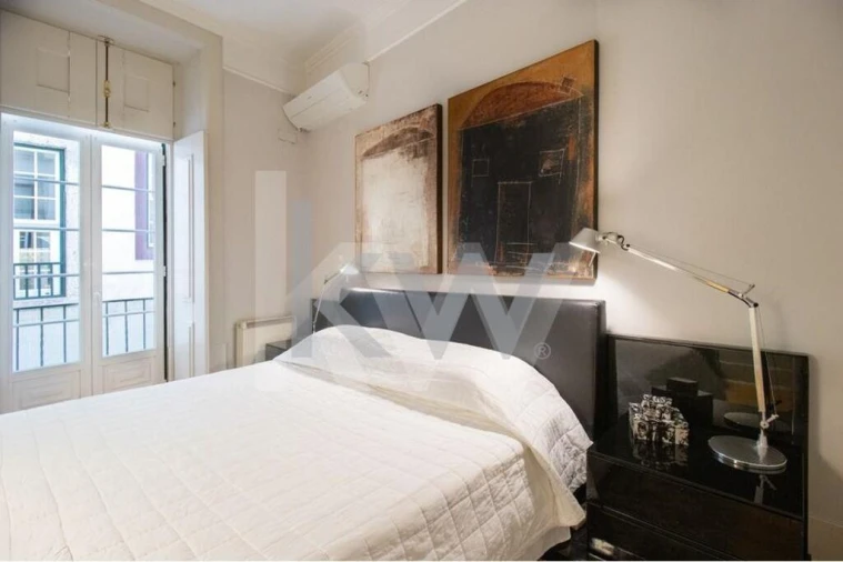 Apartamento T4 para Arrendamento em Misericórdia Foto 12