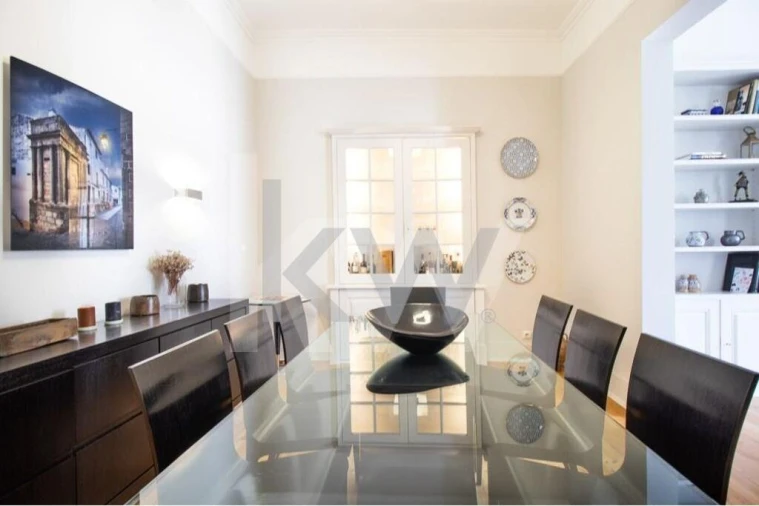 Apartamento T4 para Arrendamento em Misericórdia Foto 5