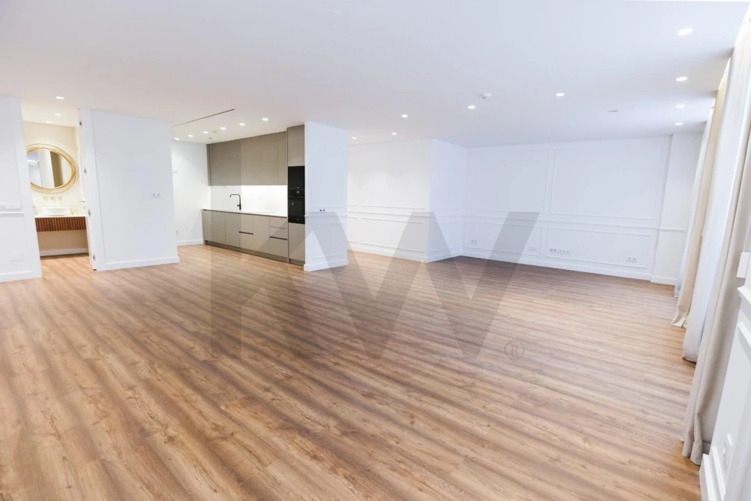 Apartamento T3 para Venda em Santo António Foto 8