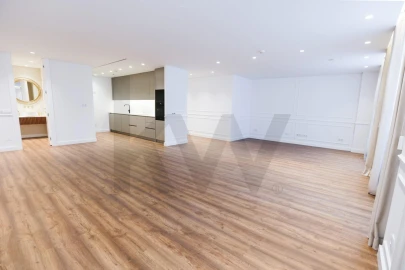 Apartamento T3 para Venda em Santo António
