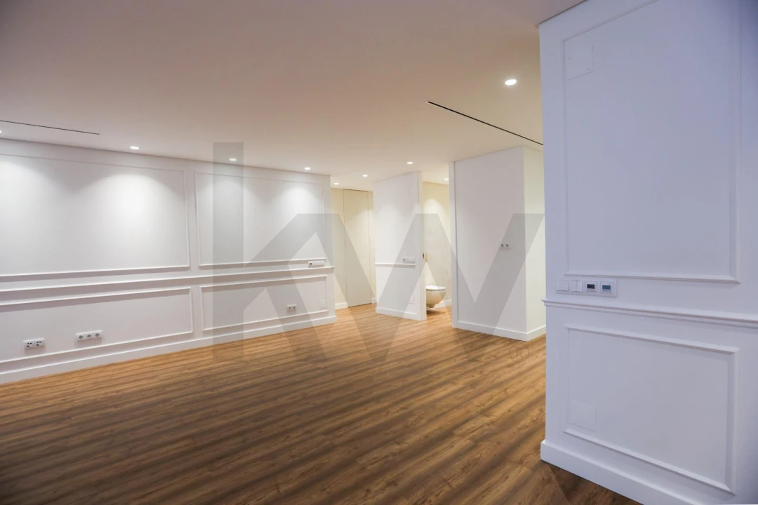 Apartamento T3 para Venda em Santo António Foto 12