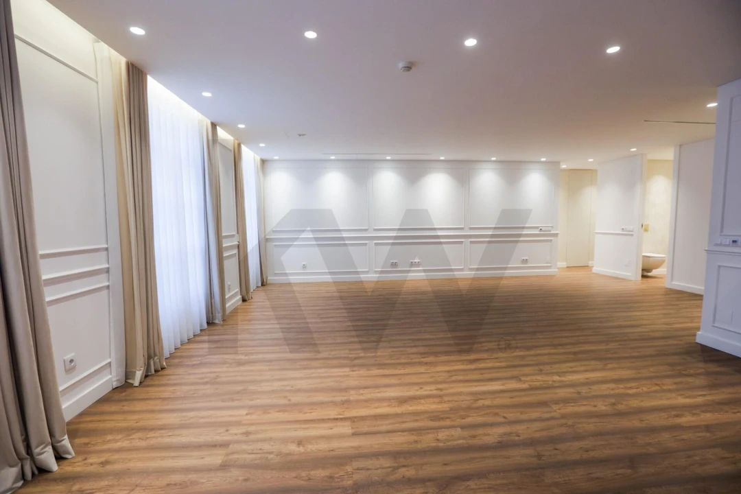 Apartamento T3 para Venda em Santo António Foto 13