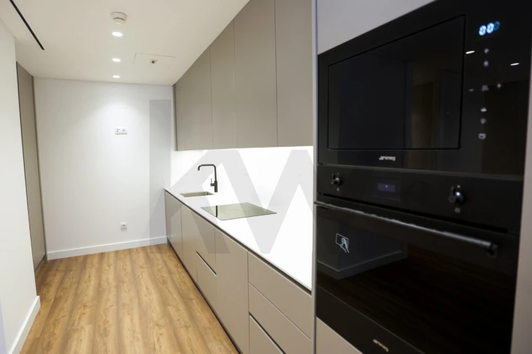 Apartamento T3 para Venda em Santo António Foto 5