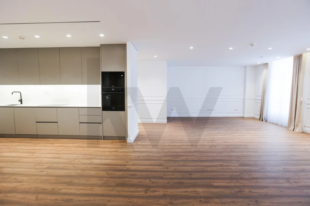 Apartamento T3 para Venda em Santo António Foto 6