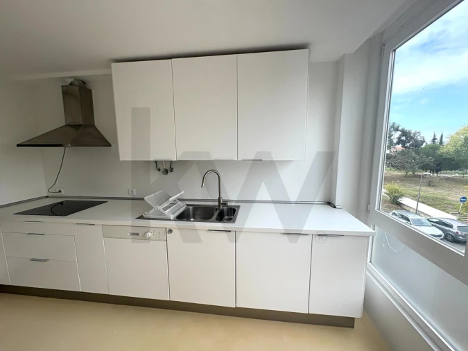 Apartamento T2 para Arrendamento em Oeiras e São Julião da Barra, Paço de Arcos e Caxias