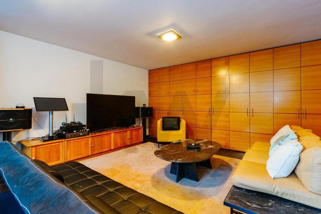 Moradia T7 para Venda em Queluz e Belas Foto 47